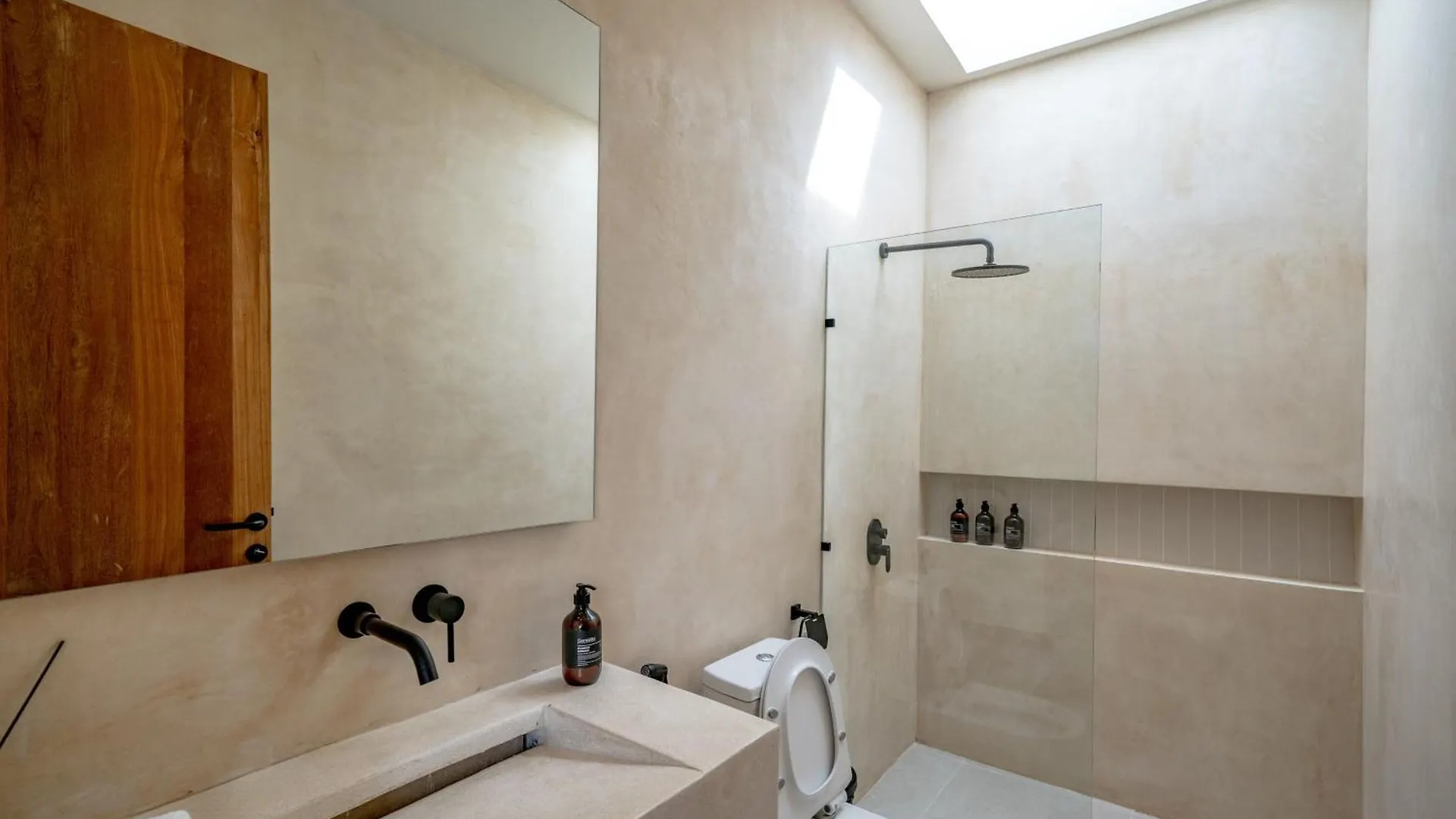Akela Villas Bingin Pecatu  Indonesia